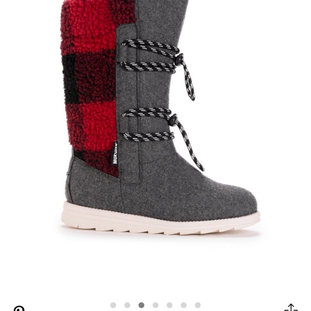 Muk Luks wear your way of life.
